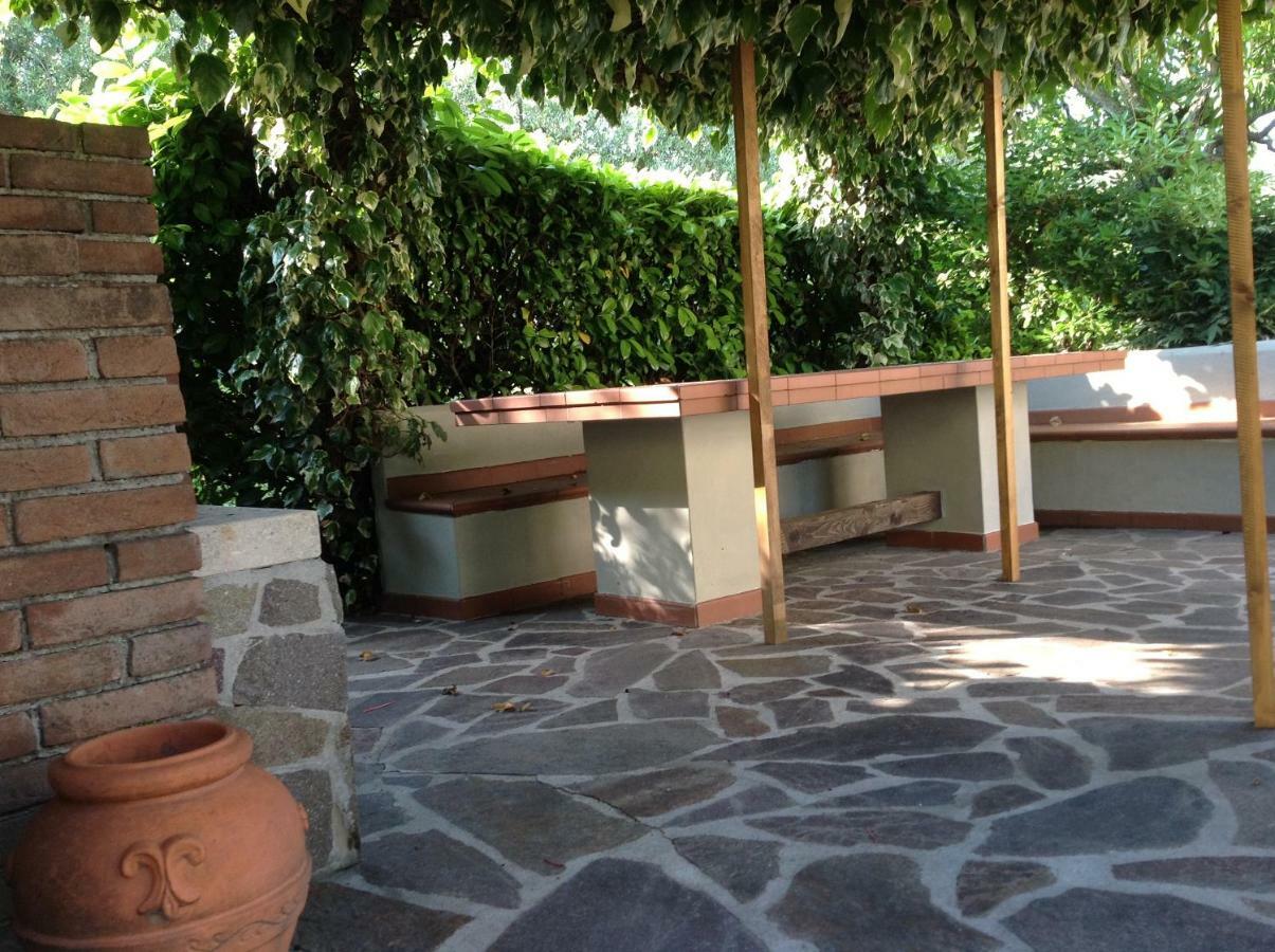 דירות Moniga del Garda Casale El Galet מראה חיצוני תמונה